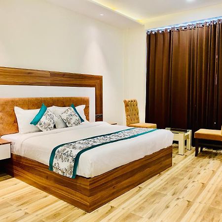 Hotel White House By An Hotels - Walking Distance From Golden Temple Amritsar Esterno foto