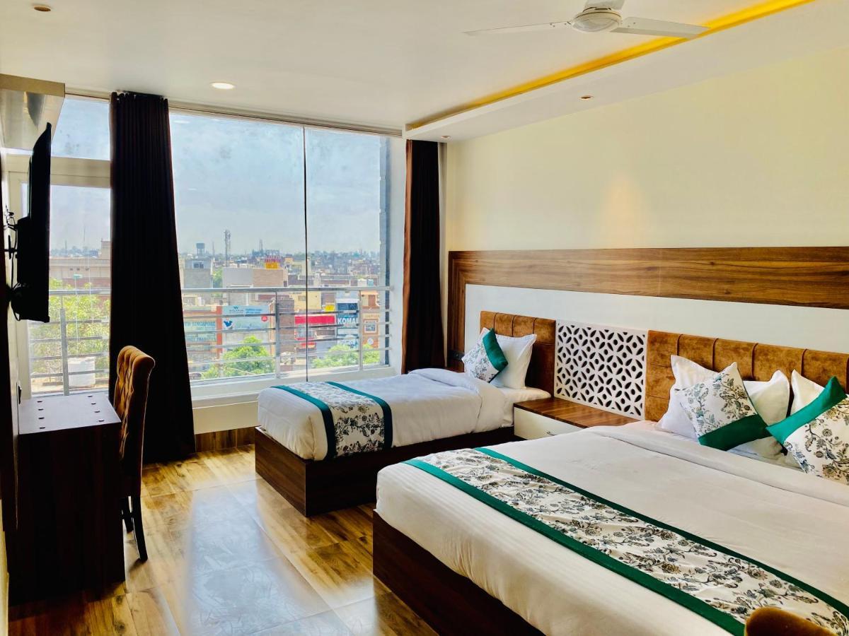 Hotel White House By An Hotels - Walking Distance From Golden Temple Amritsar Esterno foto