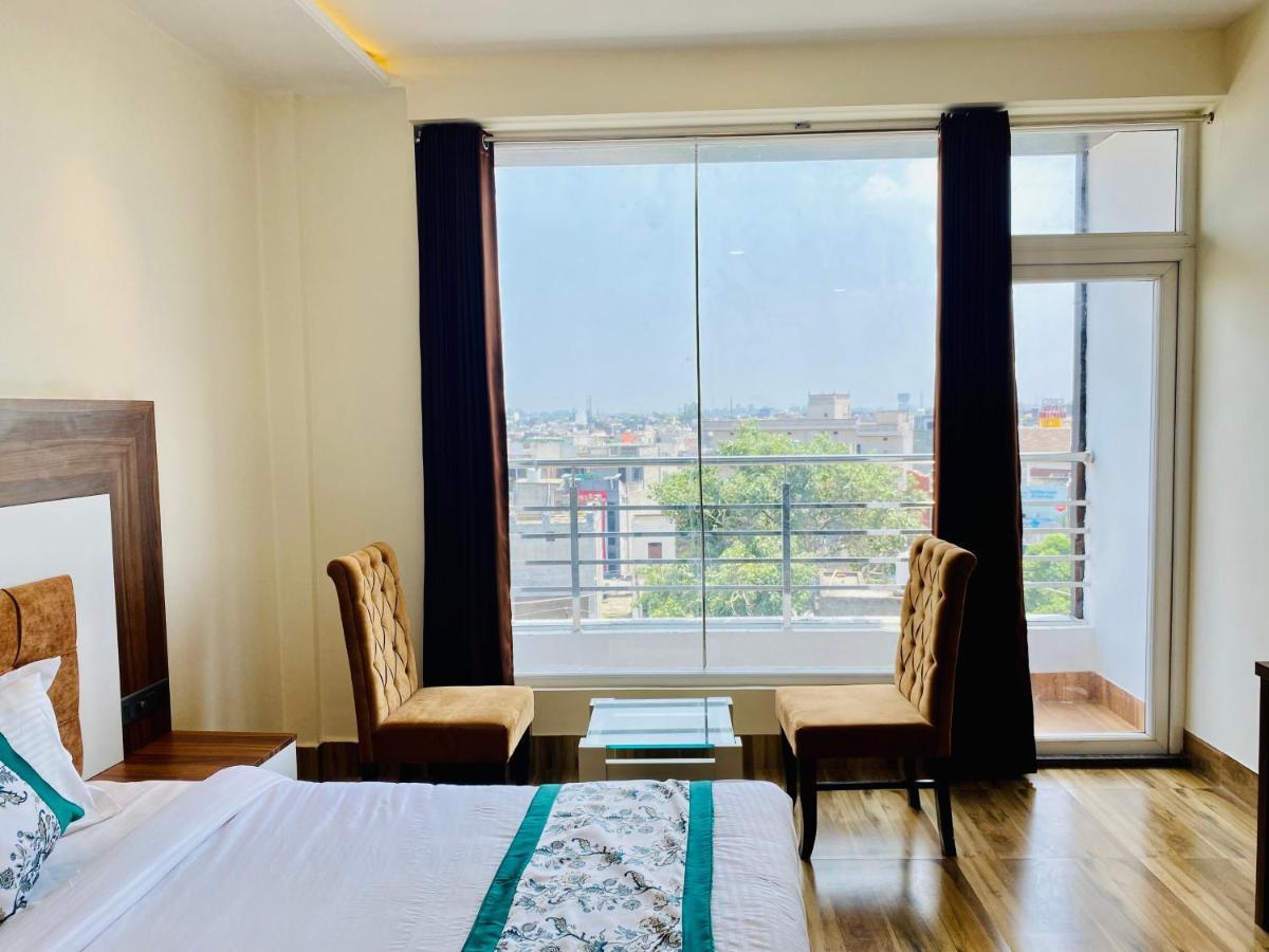 Hotel White House By An Hotels - Walking Distance From Golden Temple Amritsar Esterno foto