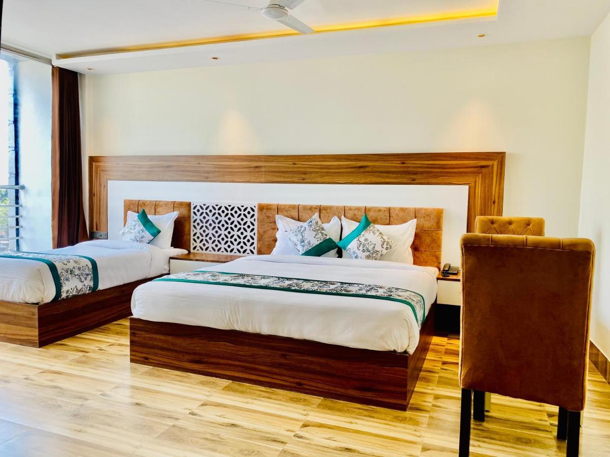 Hotel White House By An Hotels - Walking Distance From Golden Temple Amritsar Esterno foto