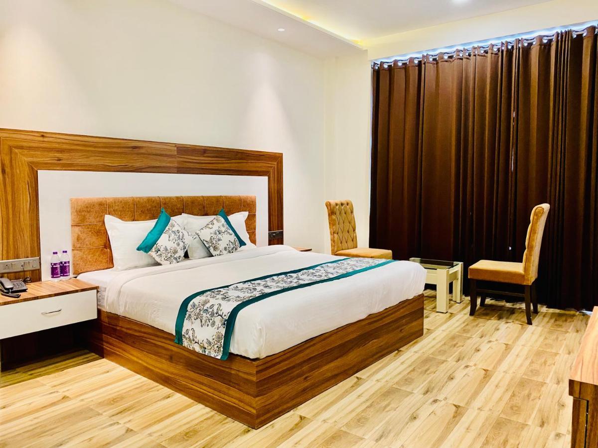 Hotel White House By An Hotels - Walking Distance From Golden Temple Amritsar Esterno foto