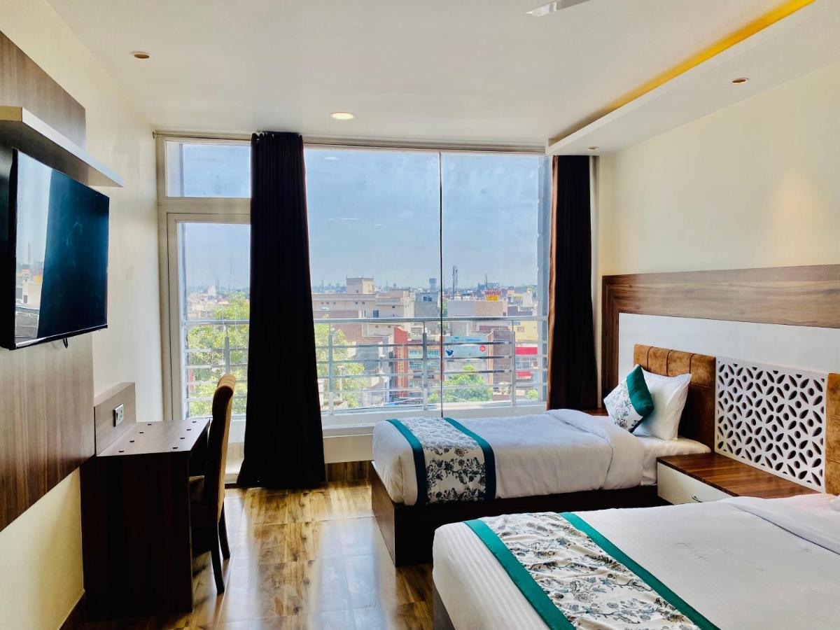 Hotel White House By An Hotels - Walking Distance From Golden Temple Amritsar Esterno foto