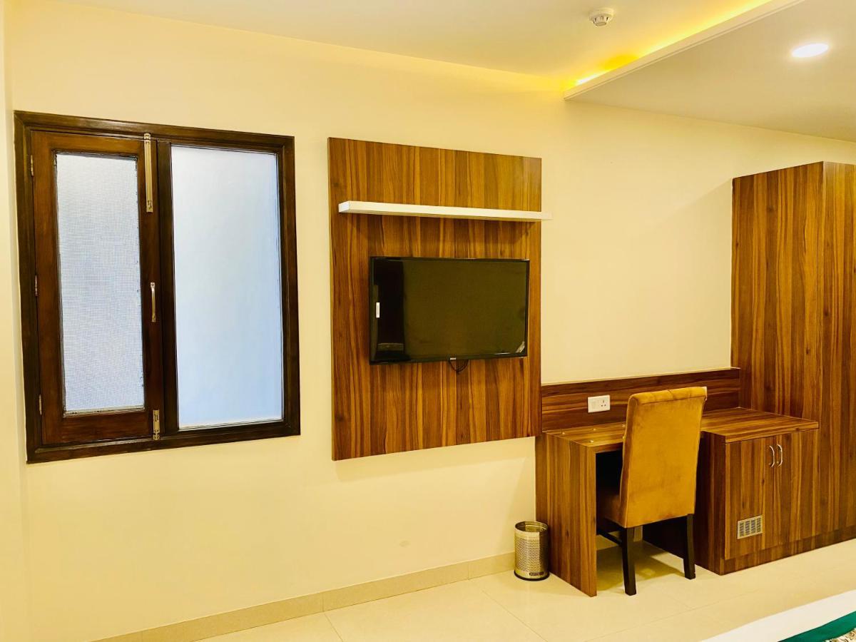 Hotel White House By An Hotels - Walking Distance From Golden Temple Amritsar Esterno foto